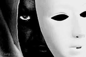 وأخص بالشگر....
صاحب ذلگ القناع.. 💔

#بوح
#بقلمي