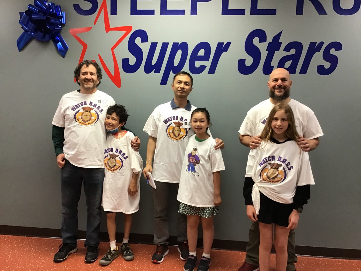SteepleRun203's tweet image. Steeple Run welcomes 4th Grade Watch D.O.G.S.; Mr. McIntyre, Mr. Luo and Mr. Hyer.
#srwatchdogs2023 #PartnersInGrowth 
#BuildingOn @SteepleRun203 @Naperville203