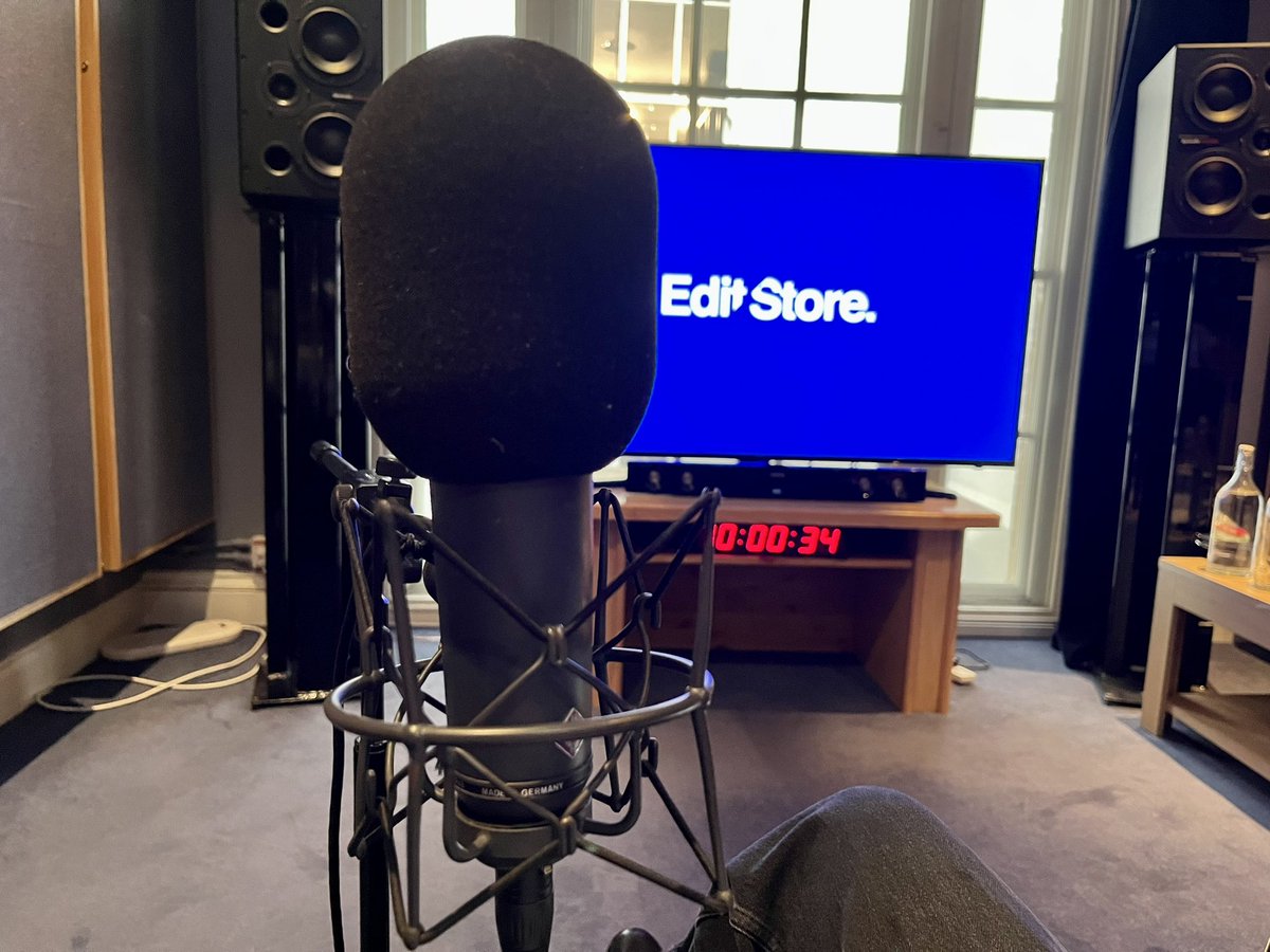 Just finished recording an enlightening (for me) chat w/<a href="/mainoman/">Mai Noman</a> &amp; <a href="/ayeshaaleem/">Ayesha Aleem</a> on Yemen and the stories the media tells about a country that is so much more than war and hunger. Stay tuned for <a href="/onewm/">One World Media</a>’s limited podcast, and to see if our exchange about cats makes the final cut.