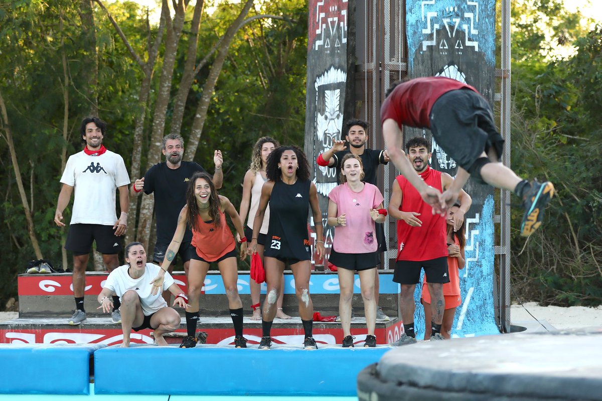 Barisstelli's tweet photo. Dünyanın en zor yarışmasından selamlar 👋🏽 @survivorturkiye 

Ne açlık, ne yarışma zorluğu, ne de psikolojik zorluk beni mücadelemden vazgeçiremedi.  Hayatım boyunca olduğu gibi...
#survivor2023 
#Survivor 
#SurvivorAllStarGR 
#survivorGR 
#baristelli https://t.co/zjLNVPLTpa