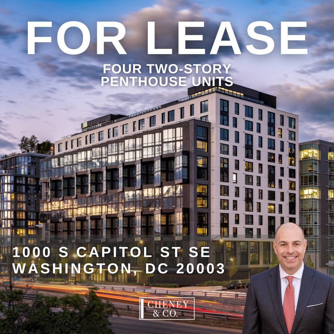 MatthewCheney's tweet image. New Listing! The Penthouses @ 1000 S Capitol
where impeccable design, curated spaces, and hospitality-inspired amenities meet

Click the link for more details bit.ly/42ubRKE

Exterior photo credit: Ron Blunt
#washingtondcrealestate #penthouseliving #washingtondc #dc