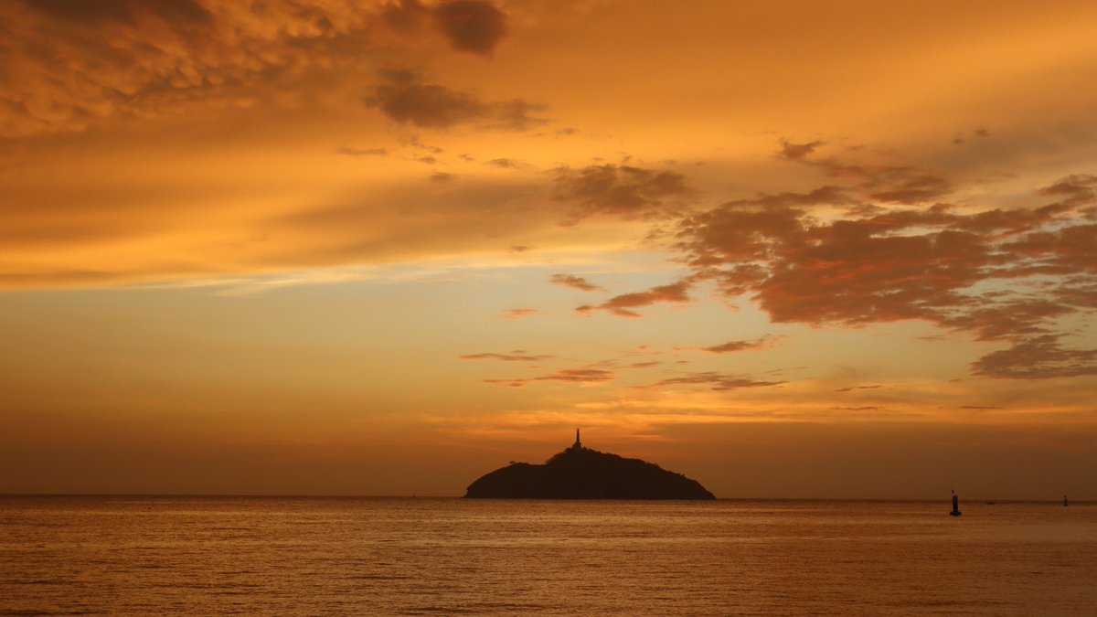 Antes de ayer capturé este momento. Santa Marta es un lugar diario de impresiones. Eres única.