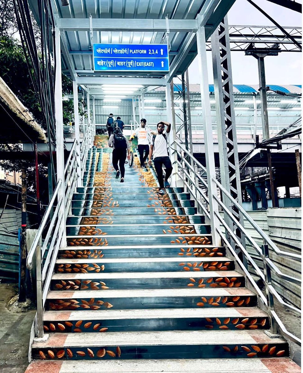 MRVC Ltd. (@mrvcltd) on Twitter photo Infrastructure Upgrade:
A new FOB built by <a href="/MrvcLtd/">MRVC Ltd.</a> at Wadala Road on harbour line of <a href="/Central_Railway/">Central Railway</a> <a href="/drmmumbaicr/">DRM Mumbai CR</a> was commissioned today for the convenience of passengers.
The details of the same are:
L - 40.15 m
W - 6.00 m
Staircase - 3
Connecting plaform - 1,2/3 &4 Infrastructure Upgrade:
A new FOB built by <a href="/MrvcLtd/">MRVC Ltd.</a> at Wadala Road on harbour line of <a href="/Central_Railway/">Central Railway</a> <a href="/drmmumbaicr/">DRM Mumbai CR</a> was commissioned today for the convenience of passengers.
The details of the same are:
L - 40.15 m
W - 6.00 m
Staircase - 3
Connecting plaform - 1,2/3 &4