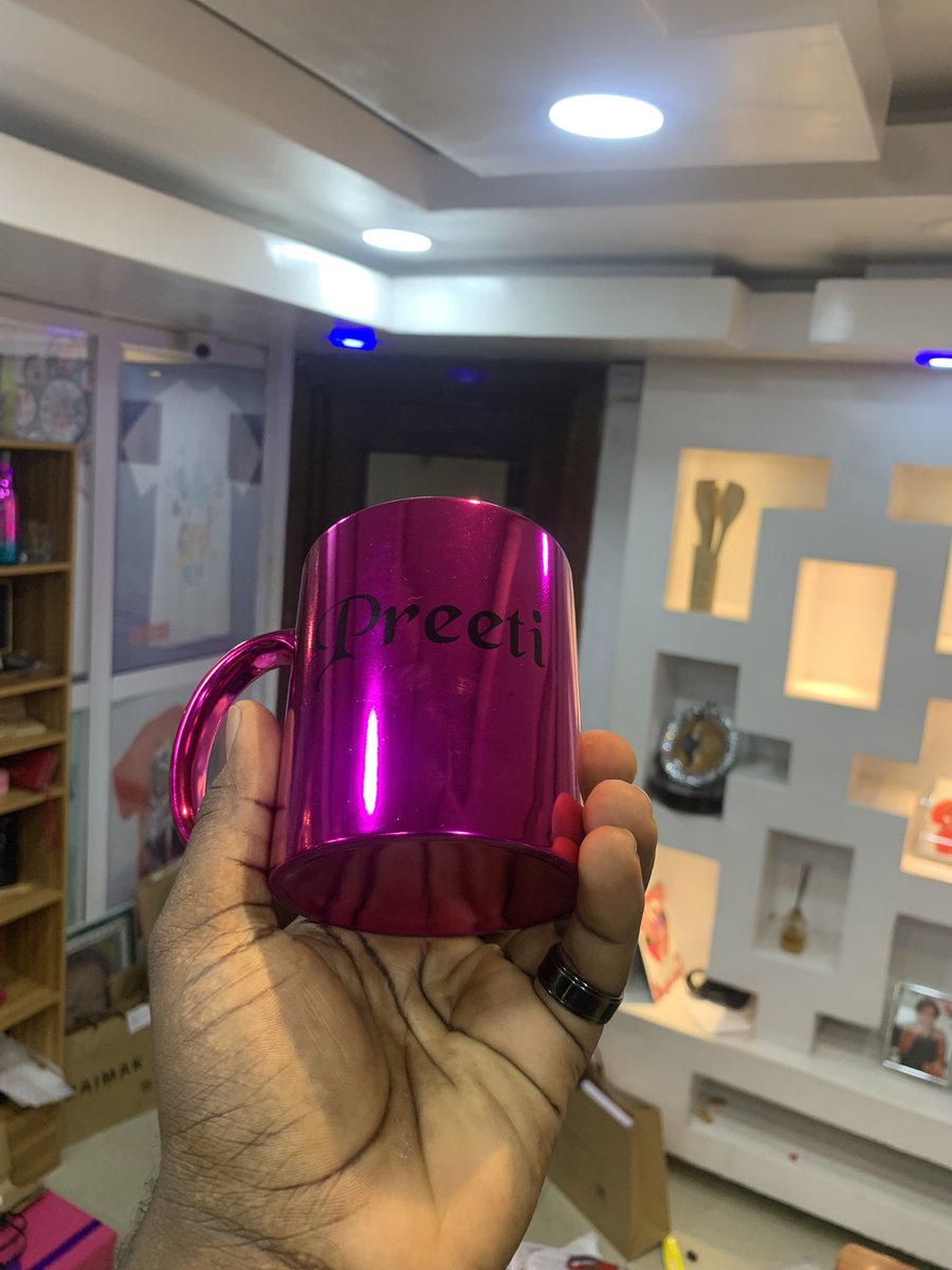 DotishC's tweet photo. A customized mug is one simple and yet beautiful thing you can gift for yourself or your family &amp; friends.

It’s nice
It’s beautiful 
It’s give’s memory 

You can have any text on it or even pictures 

Small mug

5k

Big mug

7k https://t.co/R2S1lpAcSM