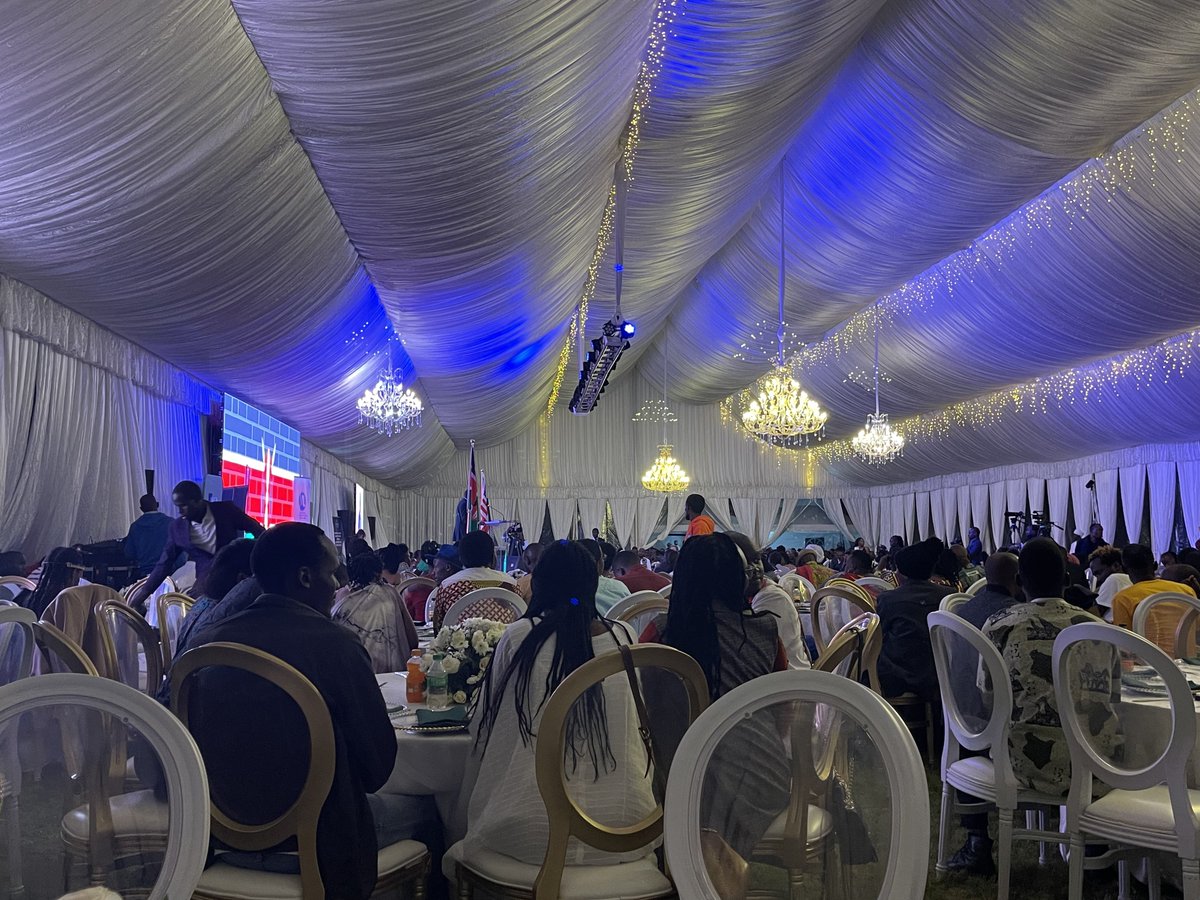 Dee Warira tweet media