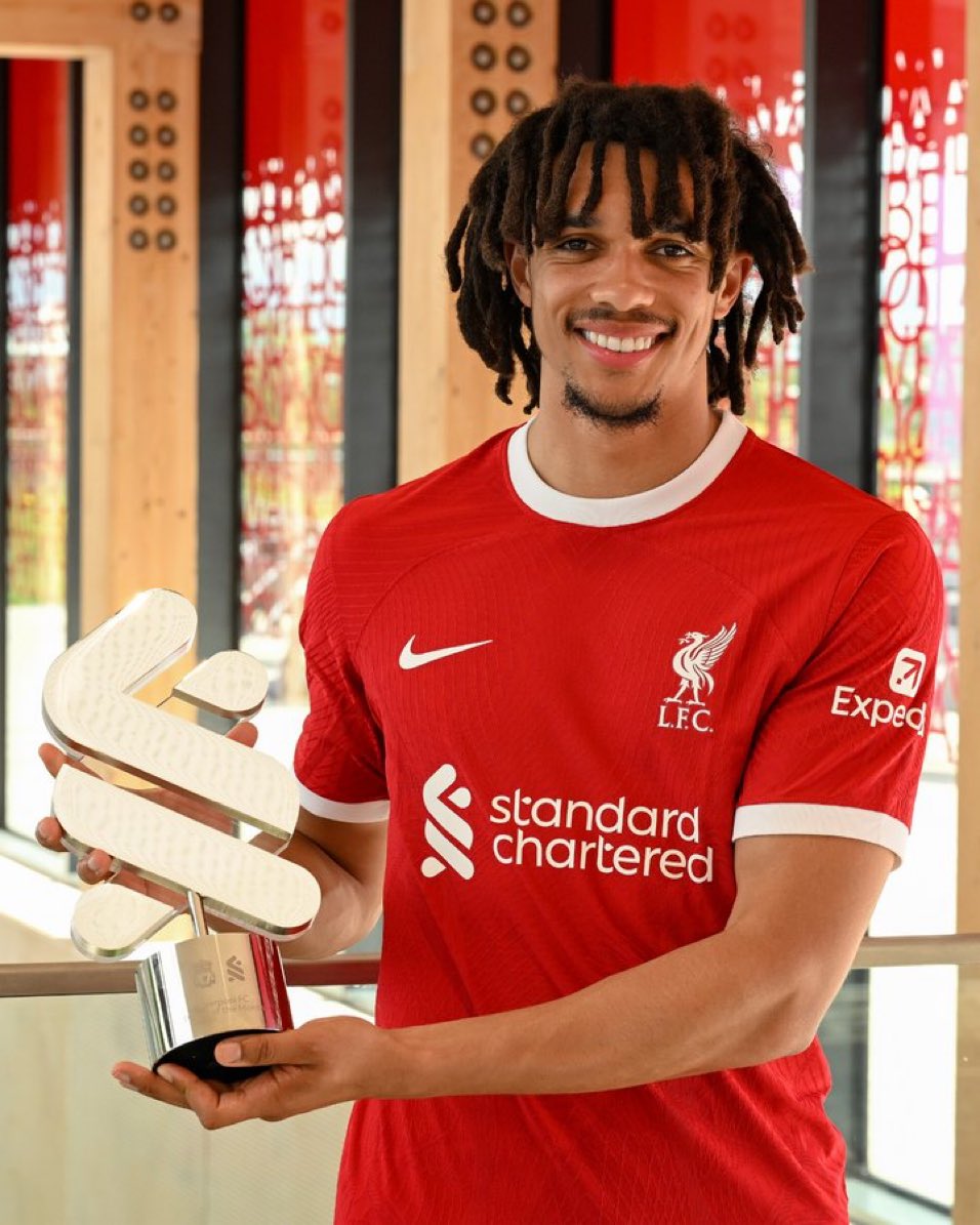 DaveOCKOP's tweet photo. New position. New award. Player of the Month. https://t.co/vDmWQnXjay