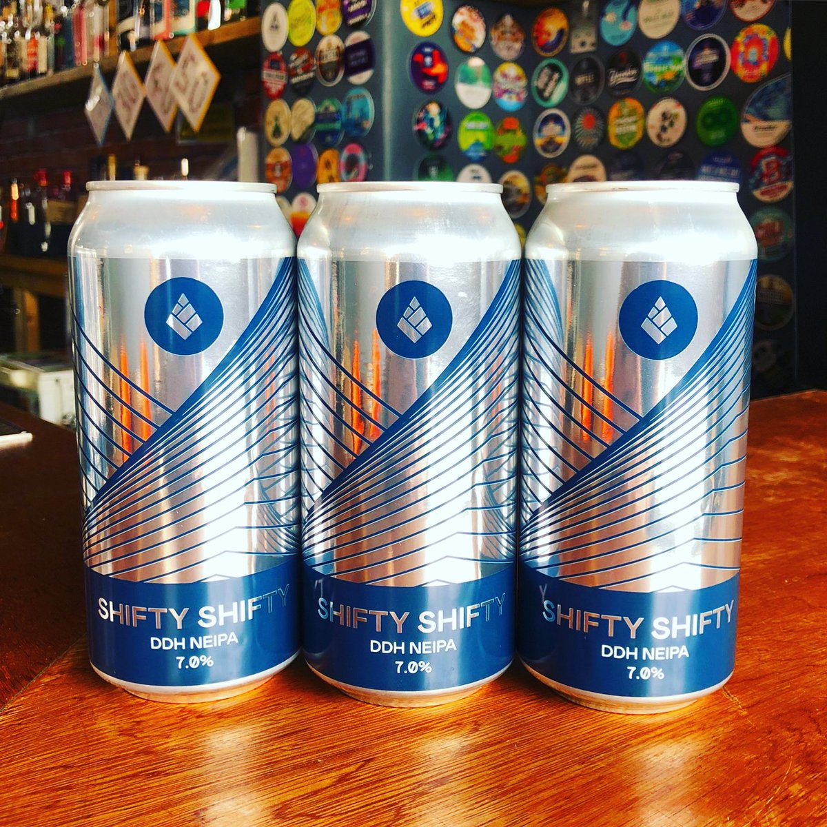 CraftCourage's tweet image. NEW local beer from #DropProject and we have their once a year release, ‘Shifty Shifty’ double ‘Shifty’ Imperial DDH Pale (their fastest selling beer) w/ Citra, Azacca and Mosaic 🤤🍺 #CraftAndCourage THE PLACE FOR #CraftBeer AND #CraftGin #CrystalPalace #WestowHill #SE19