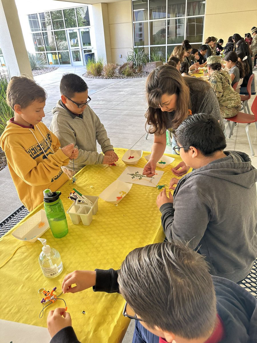 JesiArellano's tweet image. Great job @ReyesElementary  on your annual STEM Expo!  Loved seeing the students so engaged on a fun filled day of learning!