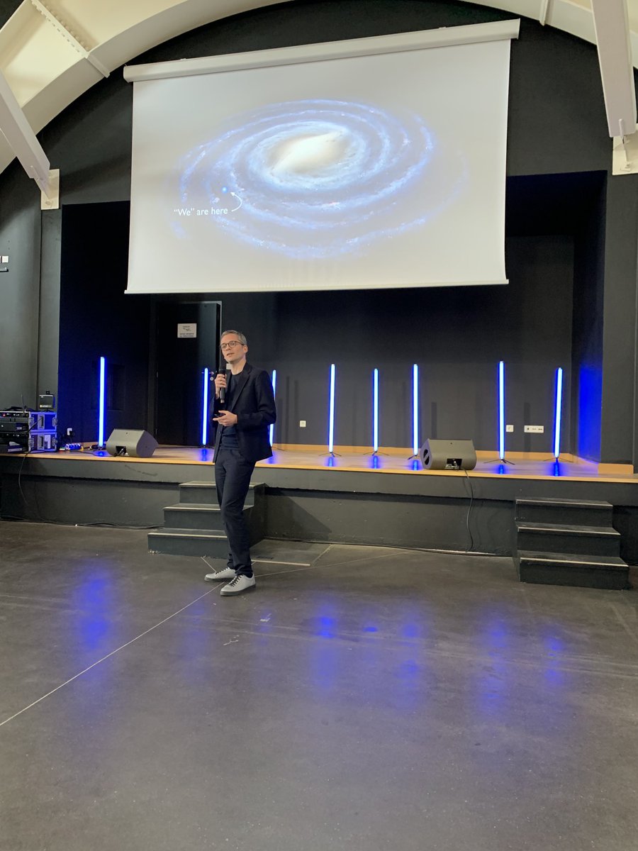 C’est parti pour la conférence sur le #quantique de ⁦⁦<a href="/VasquesXavier/">Xavier Vasques</a>⁩ a l’hippodrome #Pornichet