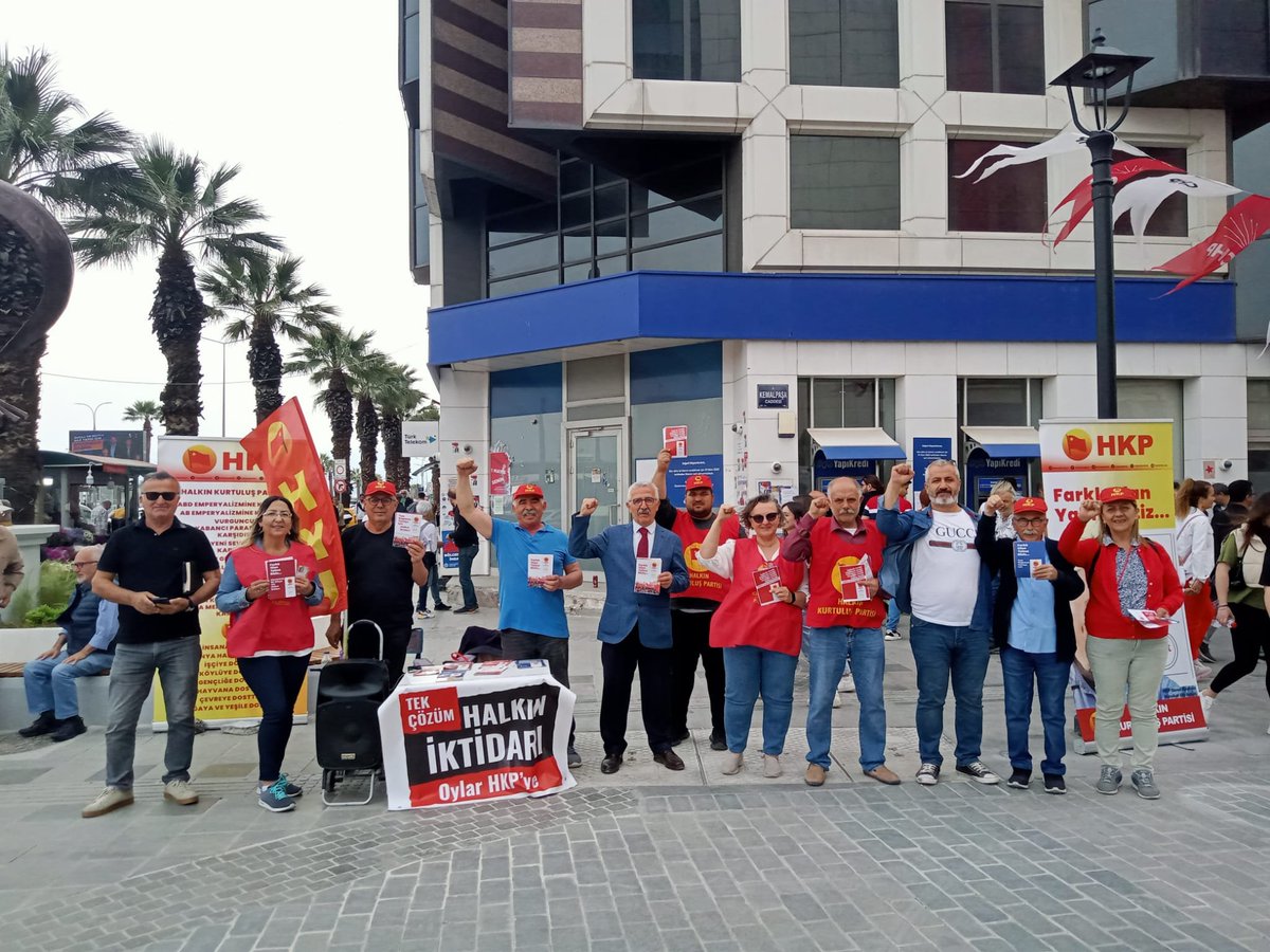 kurtuluspartisi's tweet photo. 📍İzmir
Seçim çalışmalarımız hız kesmeden sürüyor. İzmir Karşıyaka'da stant açtık ve bildiri dağıtımı gerçekleştirdik.
14 Mayıs'ta oylar HKP'ye!
#HKPyeOyVer
#FarklıOlanYalnızBiziz https://t.co/8OBItUwOEc