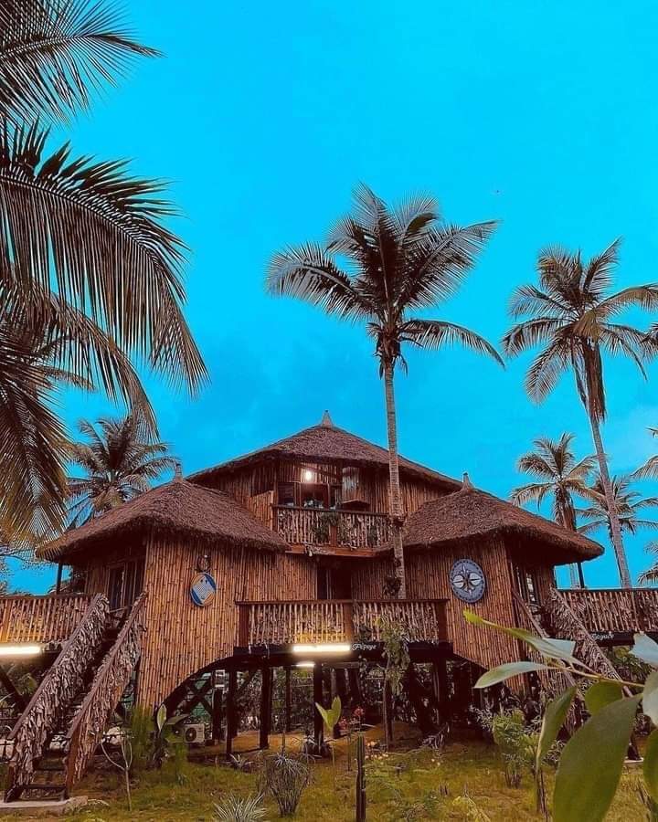 IvoryCoastWorld's tweet photo. Visit Côte d'Ivoire 🇨🇮 and discover the Kafolo Lagoon in Jacqueville!

#VisitCôtedivoire
#InvestInCôtedivoire https://t.co/i225yWTmJn
