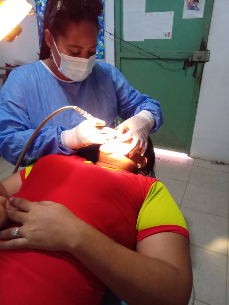 pedromedinafal's tweet photo. El compromiso internacionalista que asumimos los profesionales de la salud, lo seguiremos cumpliendo en el lugar que se necesite.
#VivaCuba
#CubaPorLaVida
#Cuba #ALaPatriaManosYCorazón
@cubacooperaven
@pedromedinafal
@mmcvenFAL  @oviedo_mary1090 https://t.co/QIuoLFVHDS