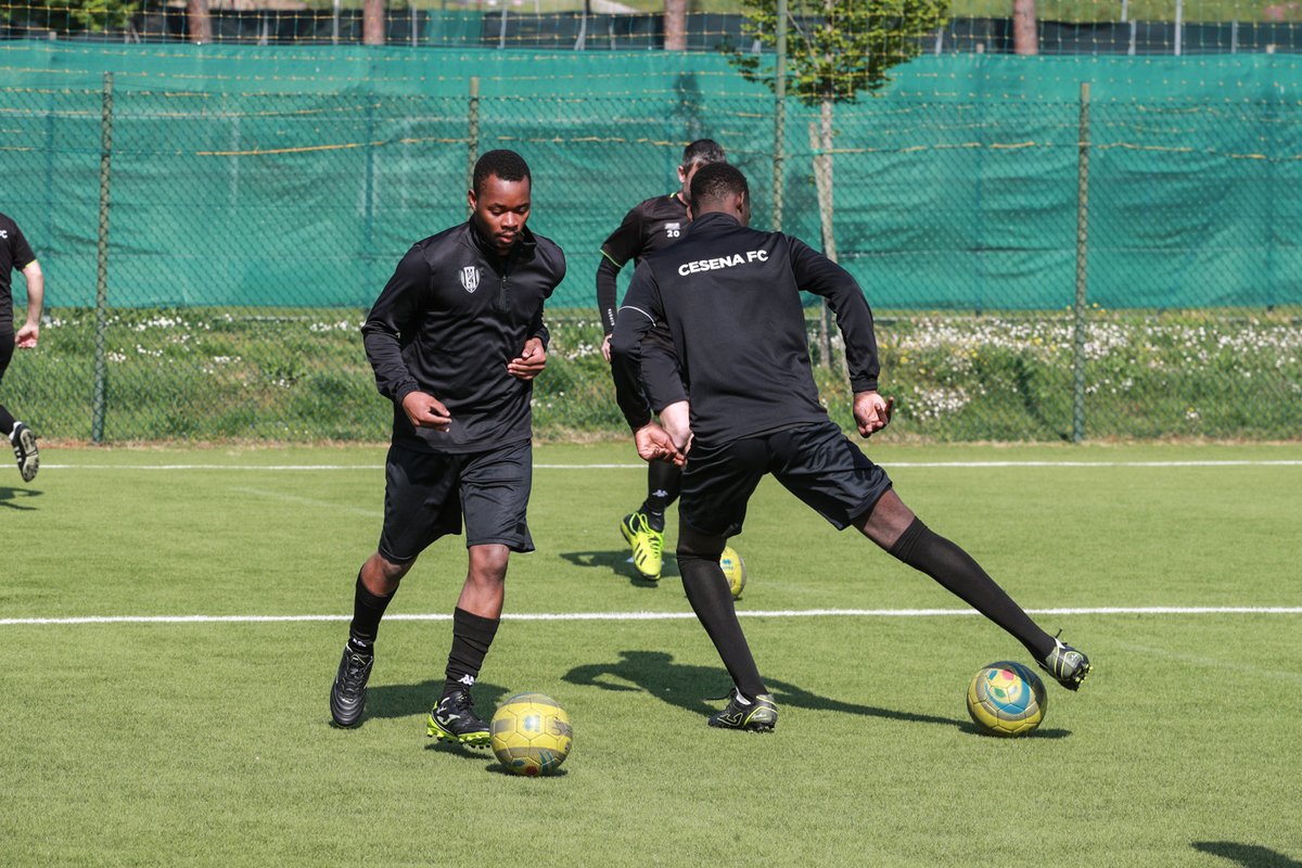 calciocesenafc's tweet photo. ⌛️ I nostri ragazzi  sono pronti a debuttare nella #IntegrationLeague, il torneo organizzato da @LegaProOfficial con @UNHCRItalia 

🕖 Si parte domani alle 19 a Martorano contro l’Ancona

Rispetto➕Integrazione➕ Condivisione 🟰  #IntegrationLeague

➡️ https://t.co/AvGgKEtoXG https://t.co/CJQk999RpA