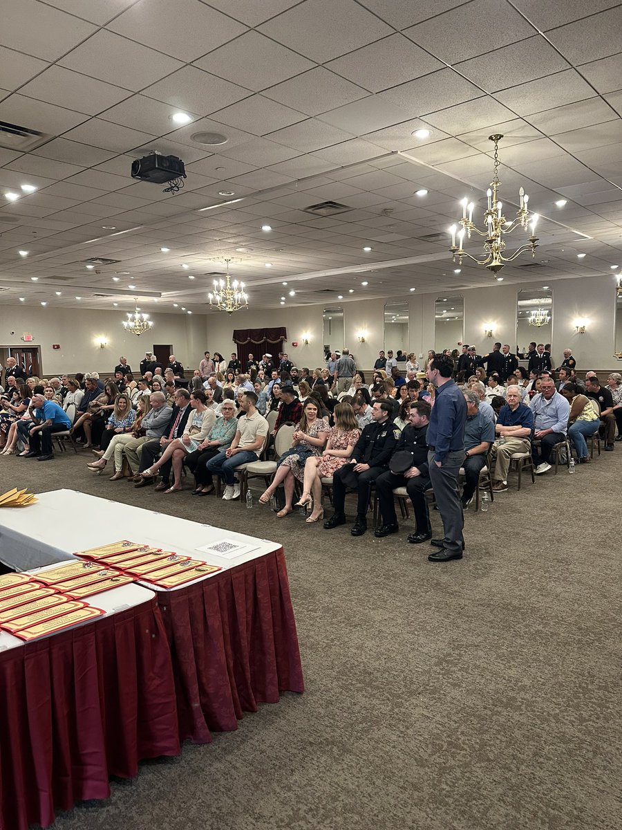 BostonFireCU's tweet image. It has been a full day of new faces. As one class graduates from the Fire Academy, a new class of cadets are ready to embark on their own journey. Congratulations and thank you for answering the call. ❤️‍🔥🚒 #FireLife #AnsweringTheCall #FirstResponderLife #BankingForFirstResponders