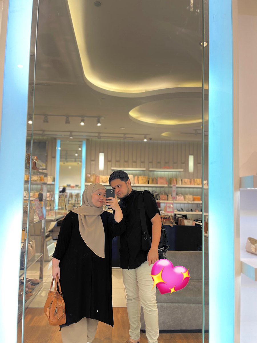 IzzatiRose's tweet photo. with my Munchkin❤️✨
Thanks Love💕✨ https://t.co/eslSnD4ozV