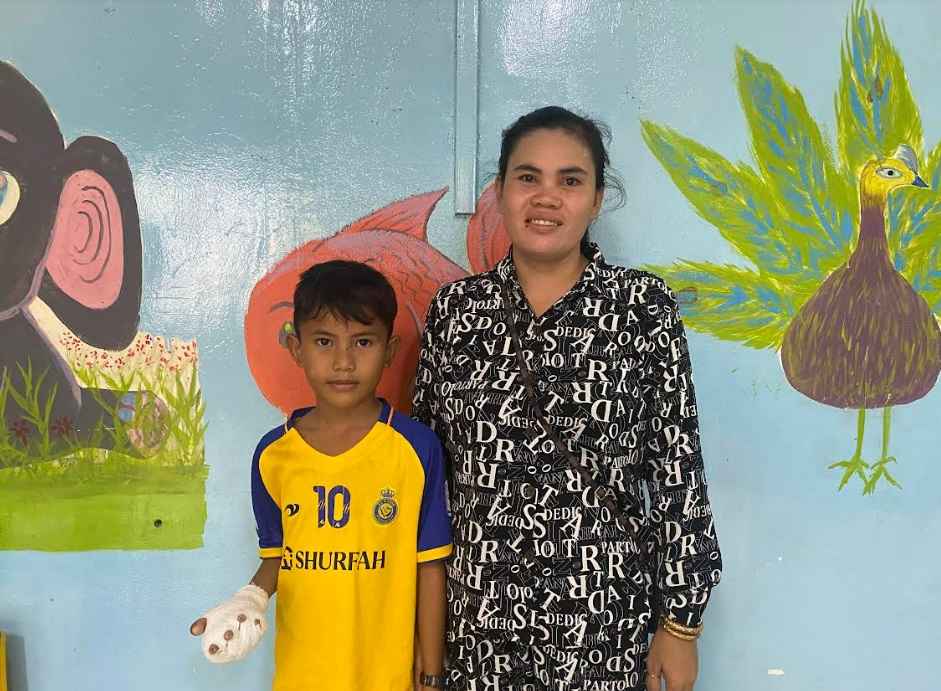 New post: "Global disparities for access to healthcare: A Personal Story"  Prabodhinee recalls her own personal story of healthcare as a child, compared to those faced by Cambodians.
Full article on our amazing donor portal: csc.org/global-dispari… #csc #globalsurgery
