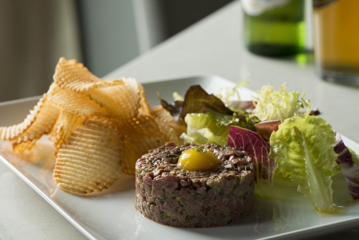 If your favorite thing to make for dinner is a reservation, you're in for a treat. Come join us for dinner at Barberet tonight!