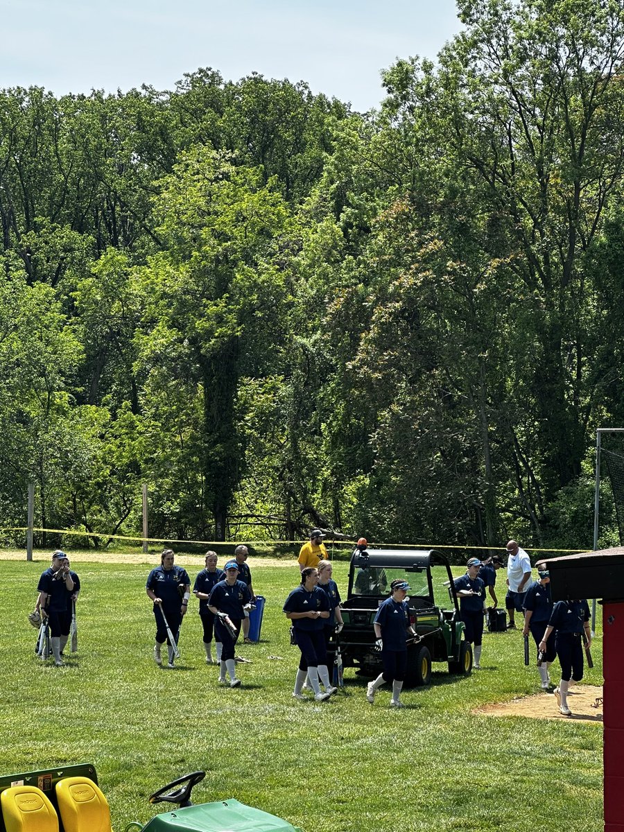 CCBCCardsSports's tweet photo. One hour until first pitch and the first teams are here warming up! #RegionTournament https://t.co/sRig5uJMHM