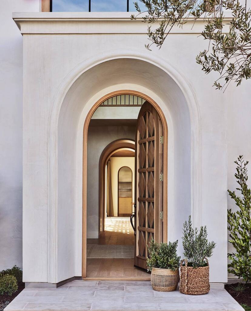 BrandonArchitec's tweet image. •Come on in, it’s @newportharborhometour day + we can’t wait for you to see all the beauty that is this stunning project! 🙌🏽• #brandonarchitects

___________________________
Interior: @lindyegalloway 
Builder: @gontermanconstruction 
Landscape Design… instagr.am/p/CsHAINFxaMI/