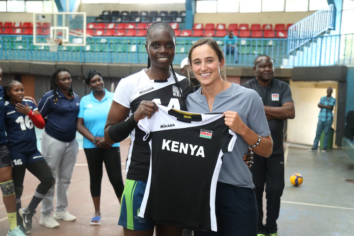 Sarah Sponcil tweet media