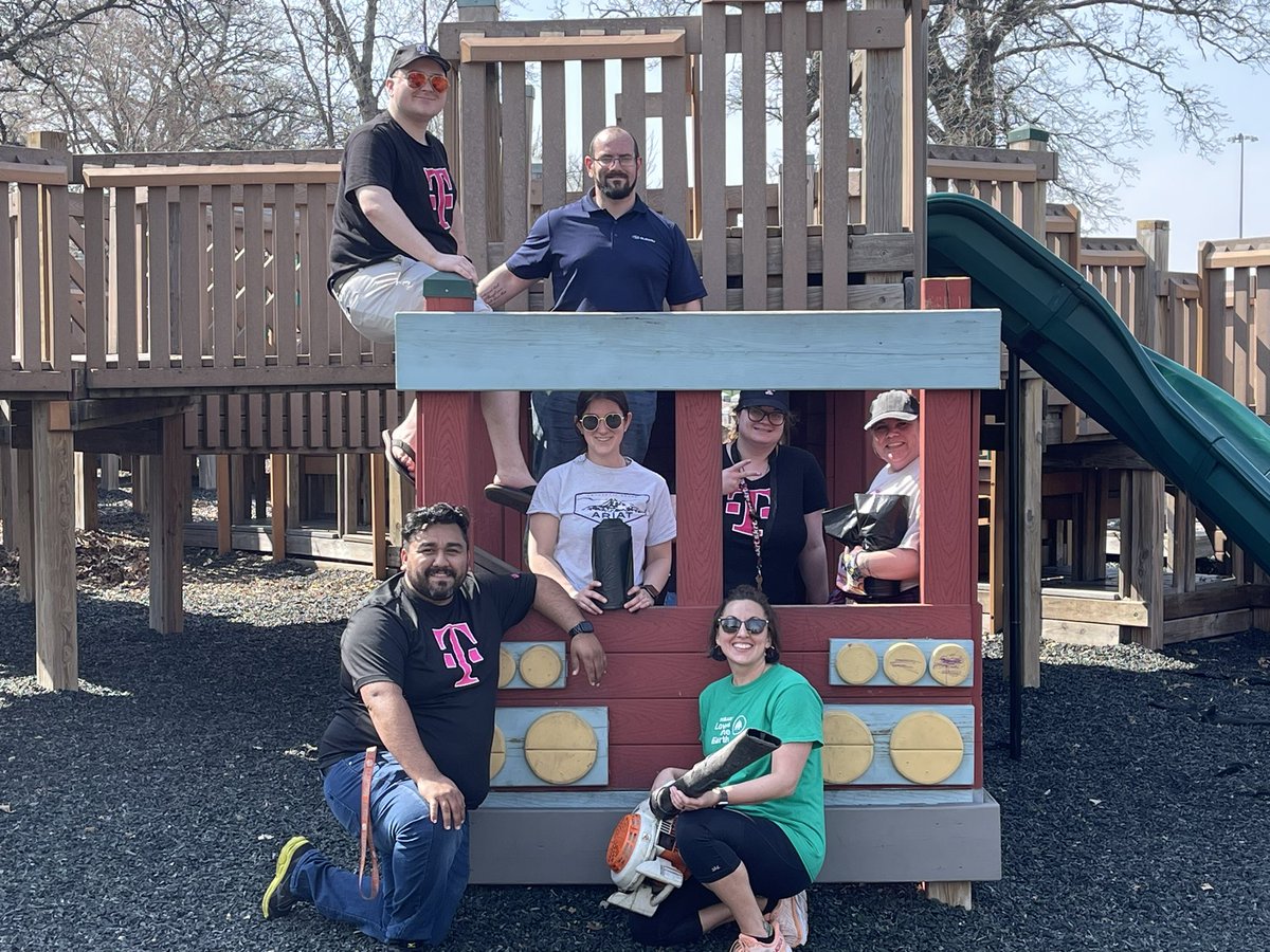 Ismael Hernandez (@_i5h_) on Twitter photo We had the a blast today at Sherlock Park in EGF!! Thank you <a href="/egfparks/">East Grand Forks Parks & Recreation</a> for letting us be part of this activity! Nothing like getting our hands a little dirty to help our community! #tmobile #uncarrier <a href="/MarkWaschbusch/">Mark Waschbusch</a> <a href="/Linds1227/">Lindsey Waymire</a> <a href="/gnugent28/">Gareth Nugent</a> We had the a blast today at Sherlock Park in EGF!! Thank you <a href="/egfparks/">East Grand Forks Parks & Recreation</a> for letting us be part of this activity! Nothing like getting our hands a little dirty to help our community! #tmobile #uncarrier <a href="/MarkWaschbusch/">Mark Waschbusch</a> <a href="/Linds1227/">Lindsey Waymire</a> <a href="/gnugent28/">Gareth Nugent</a>