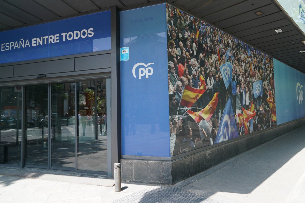 En horas arranca la campaña electoral en la que los españoles van a escoger entre el sanchismo o el <a href="/ppopular/">Partido Popular</a>.

Nos mueven las ganas y la ilusión por servir a todos los ciudadanos.

#EntreTodos vamos a devolver al PP el orgullo de ser la primera fuerza política en España.