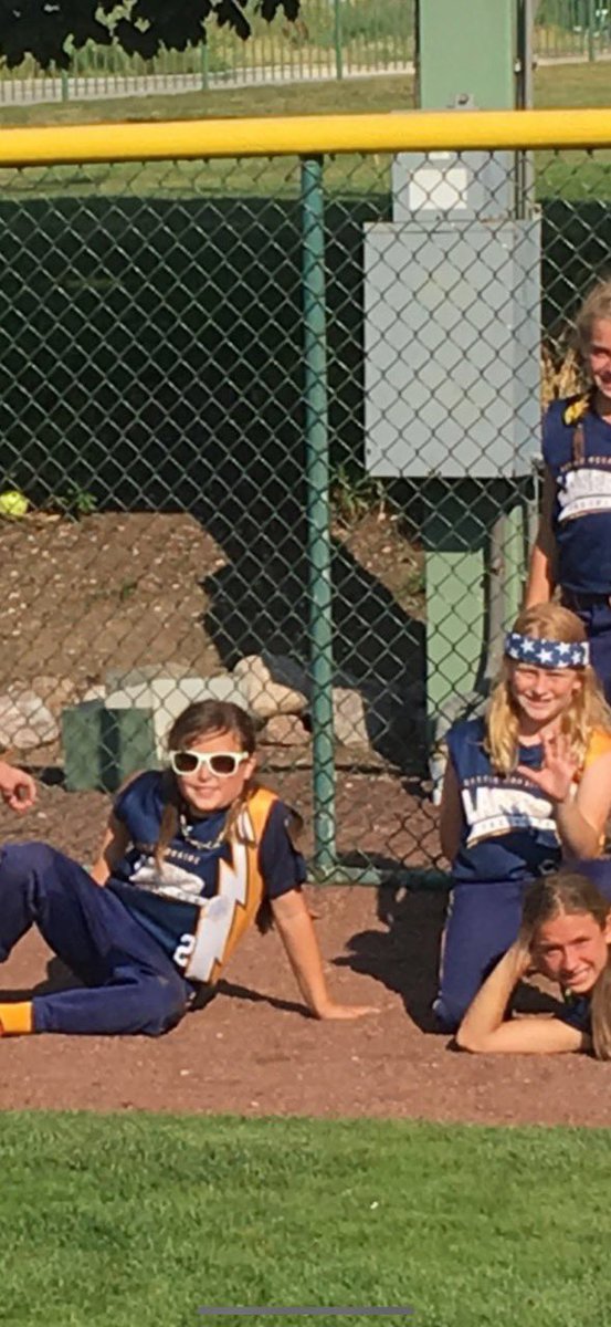 Kettle Moraine High School Softball tweet media