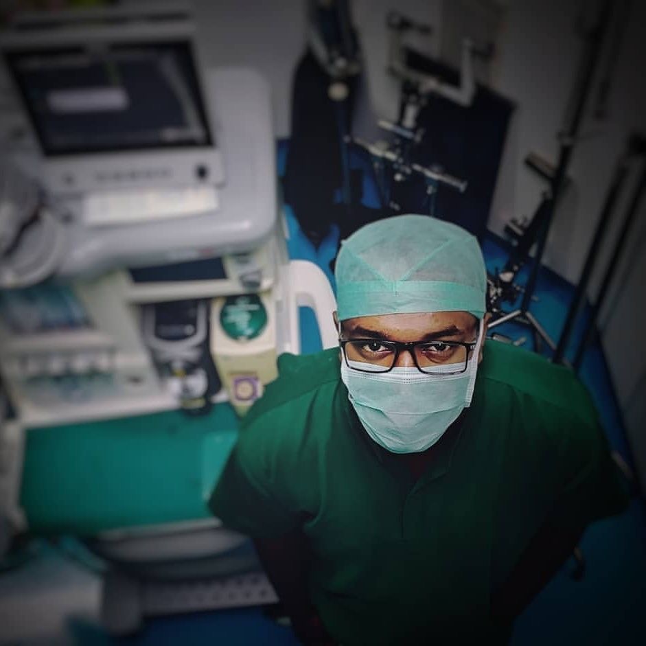 HadiMersalMD's tweet photo. 💪Quran memorization teaches discipline, focus, consistency, time management, and empathy, all crucial qualities for academic and professional success. As a Quranic teacher and med school grad, I encourage everyone to pursue this journey with dedication and sincerity. #Quran https://t.co/RyZc5myx5x