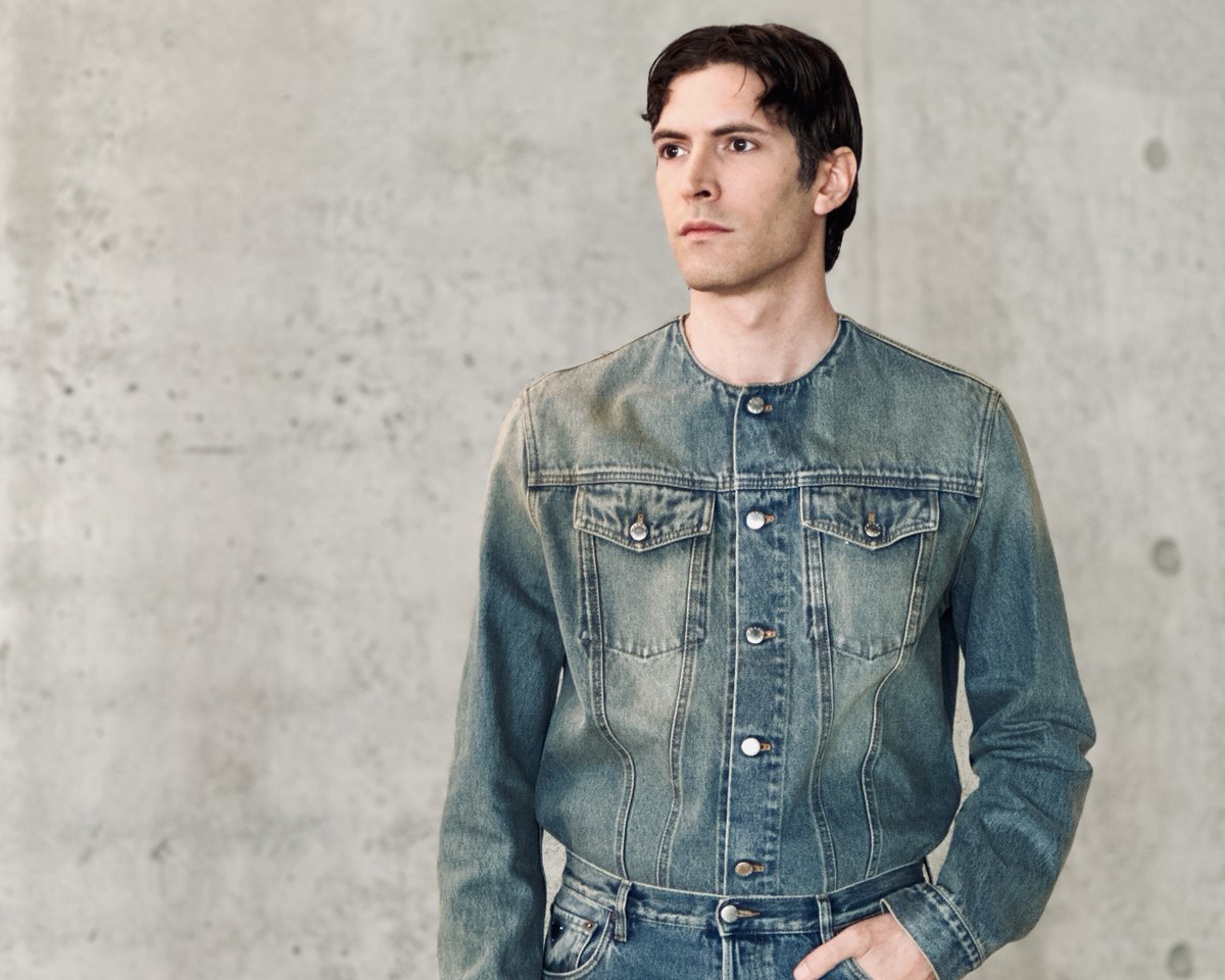 Più di un'installazione interattiva, il #murodelcambiamento di <a href="/giov_caccamo/">Giovanni Caccamo</a> è un invito a partecipare con le tue idee al futuro di tutti. Fino al #21maggio, nella nostra piazza, scrivi la tua parola, apparirà e sarà raccolta in tempo reale sul ledwall  👉 bit.ly/ilmurodelcambi…