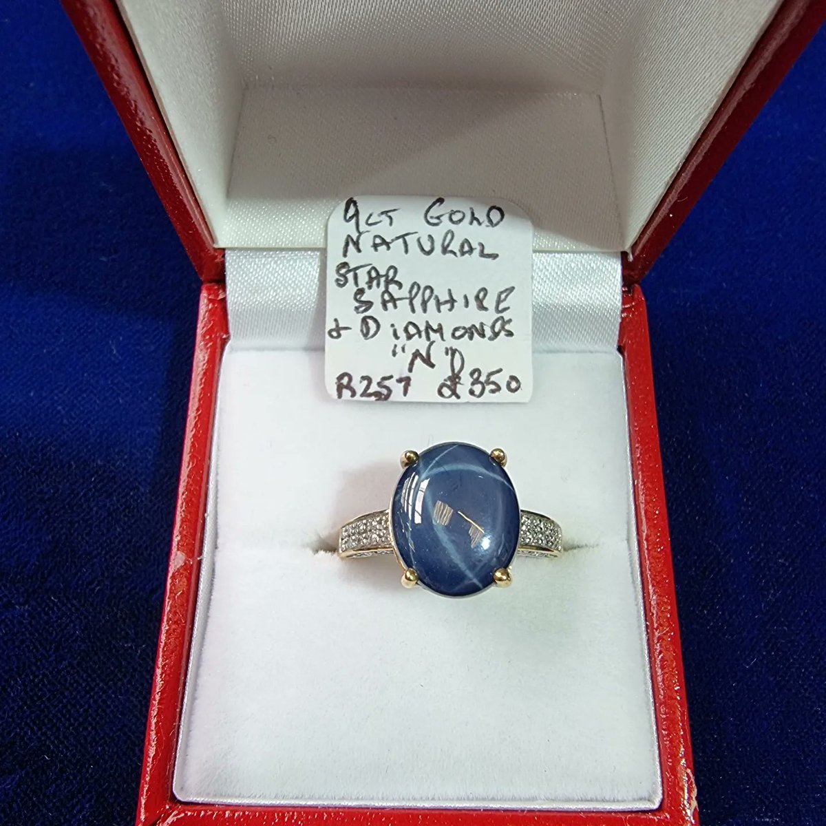 Click Antiques & Vintage tweet media