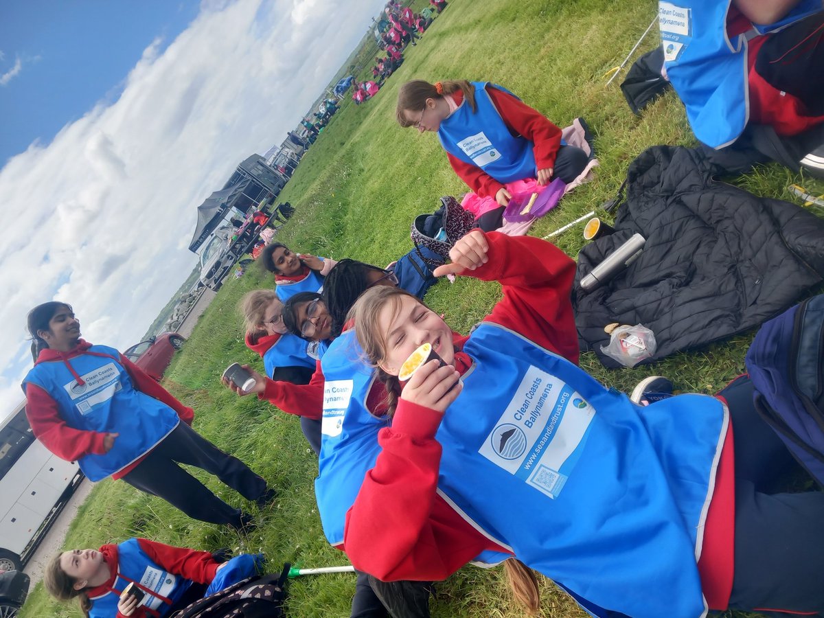 What a day! Thank you for inviting us @Ballynamona the girls had a fantastic day of learning on a brilliantly organised event. Shout out to Cully and Sully for the veg soup.
<a href="/BioInSchools/">Biodiversity in Schools</a> @Ballynamona <a href="/SeaAndLandTrust/">Sea And Land Trust</a> #wearenatureheroes