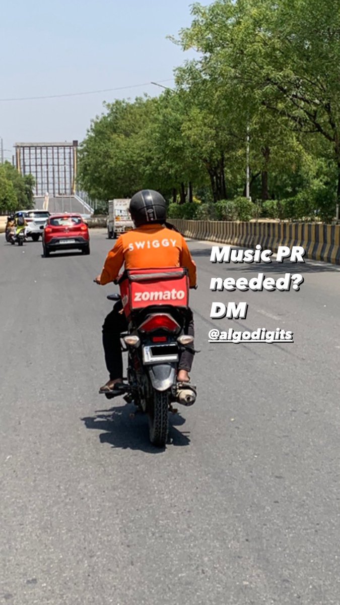 algodigits's tweet photo. @zomato @Swiggy @deepigoyal 
Combined marketing always better to save cost! #Swiggy #zomato #viralmarketing https://t.co/BisUsQu6WJ