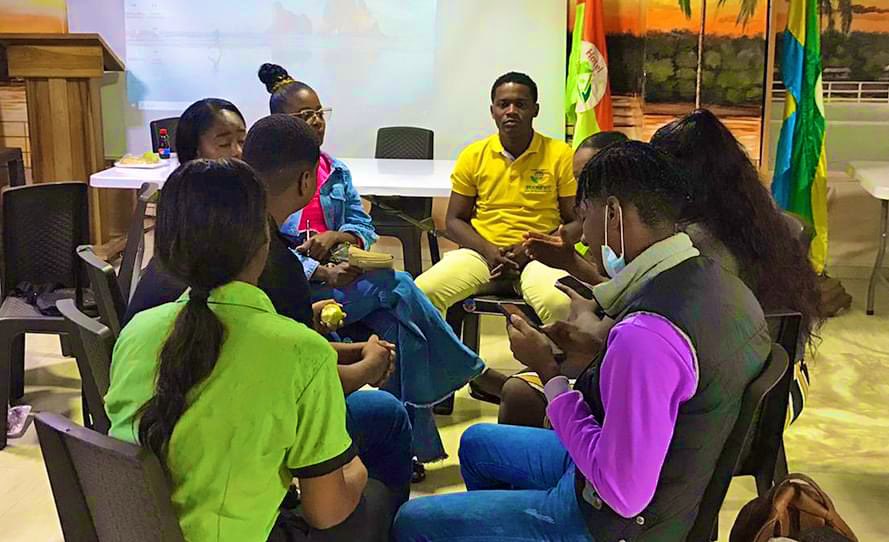 Conpa_paz's tweet photo. Con jóvenes del Chocó y el Área de Protección del #CONPA, realizamos un diálogo sobre Protección y Autoprotección, con el propósito de que participen en la generación de propuestas de protección para la mejora de las condiciones de seguridad de las y los jóvenes. 🙏🏽✨ https://t.co/V2myLDxWpM