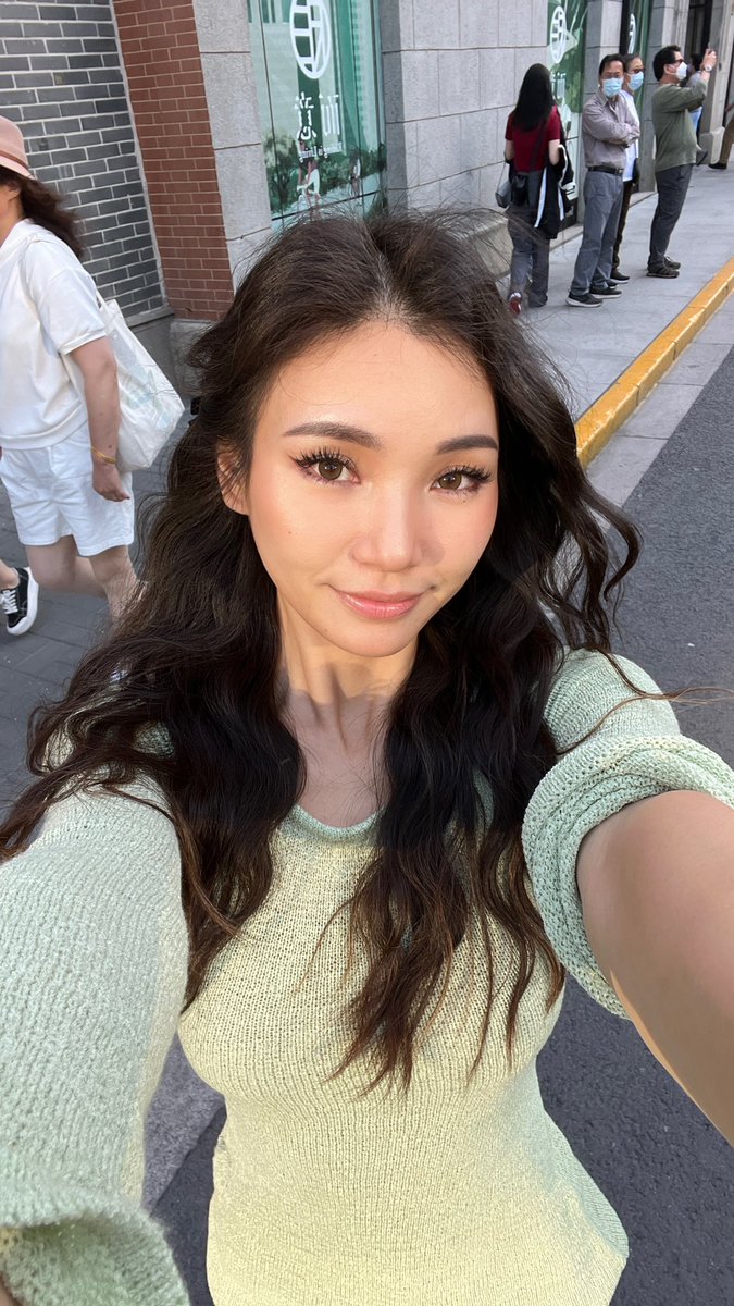 Waterlyn on Twitter "😉"