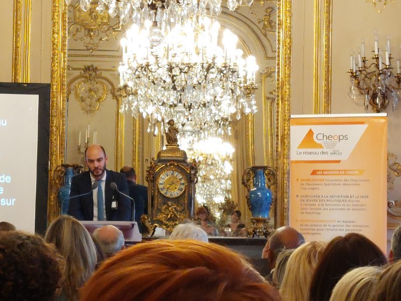 Baromètre Cheops : intervention d’Aymeric Morin adjoint au DGA en charge de l’offre de services Pôle emploi @pole_emploi « avec le rapprochement Pôle emploi Cap emploi nous entrons maintenant dans la phase de consolidation, nous devons garder cette énergie et
continuer à innover»