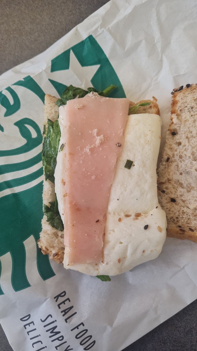 MarceFu05811031's tweet photo. No te vayas a quedar pobre de Jamón @StarbucksMex https://t.co/5GYwB3fCPt