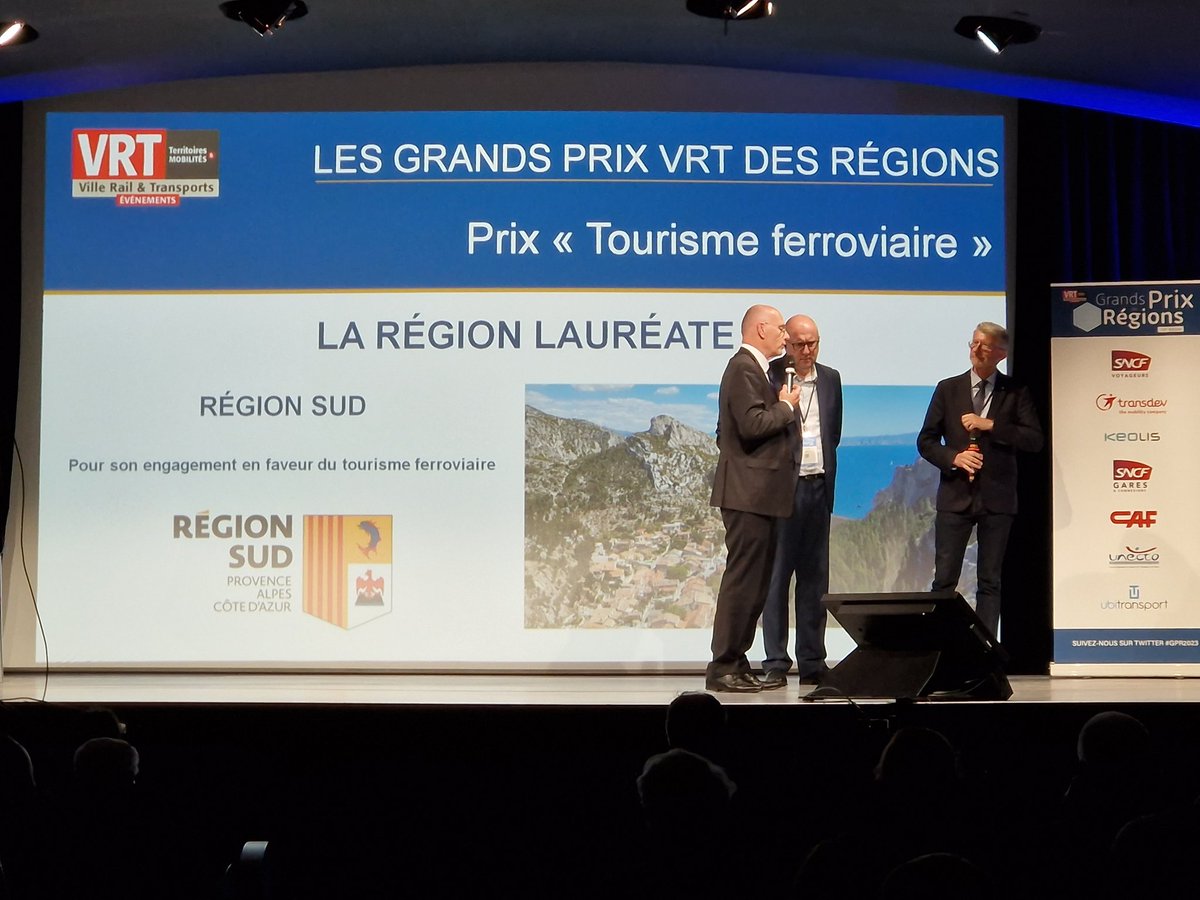 #GPR2023
🏆 Remise du prix Tourisme ferroviaire par <a href="/Claudesteinmet2/">Claude Steinmetz</a>, <a href="/unecto_info/">UNECTO</a> 

Félicitations à <a href="/MaRegionSud/">Région Sud</a> qui remporte ce prix ! 👏

Jean-Pierre SERRUS 
Laurent DE CONINCK