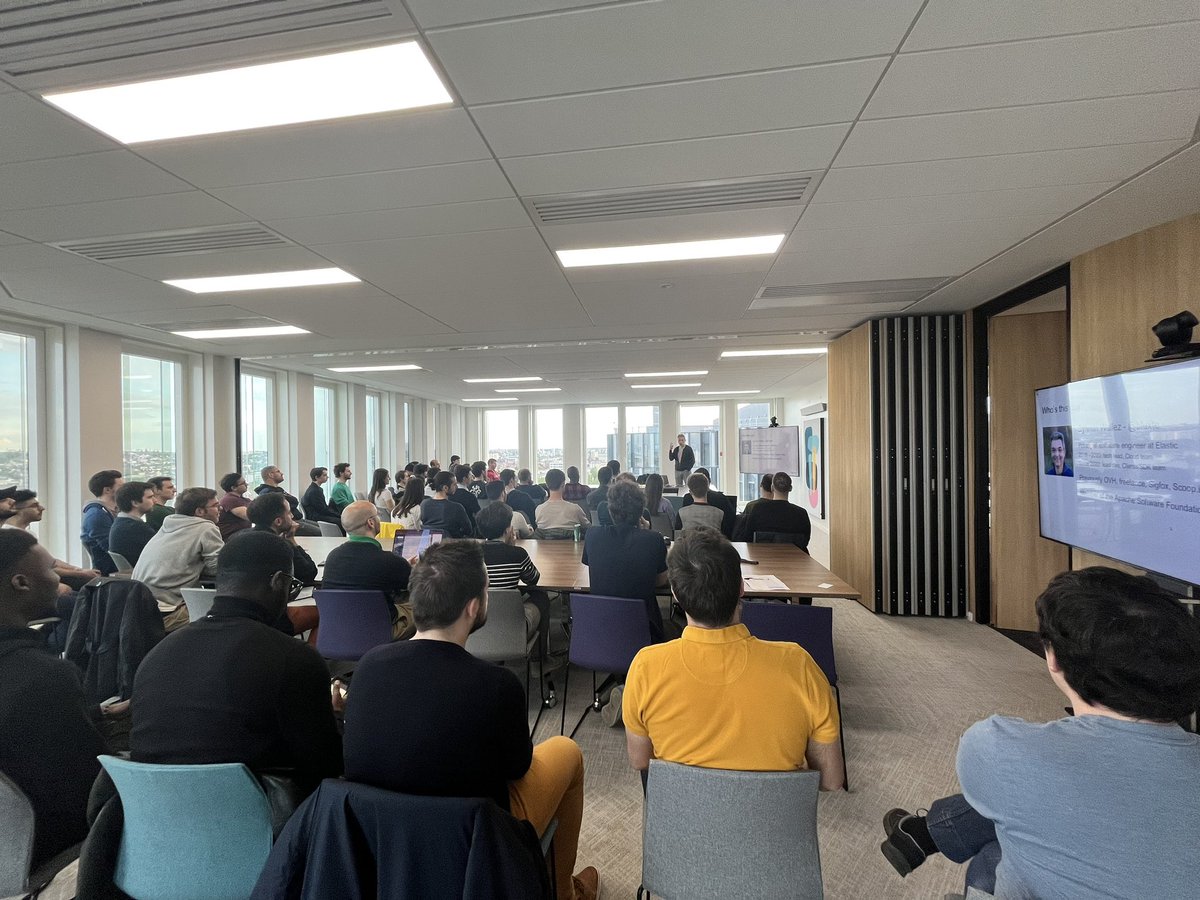 takimafr's tweet photo. Premier meet up chez Takima, on commence avec @bluxte qui va nous expliquer comment la prod Elastic a crash à cause des pauses du GC ! https://t.co/FcYUoSkOdT