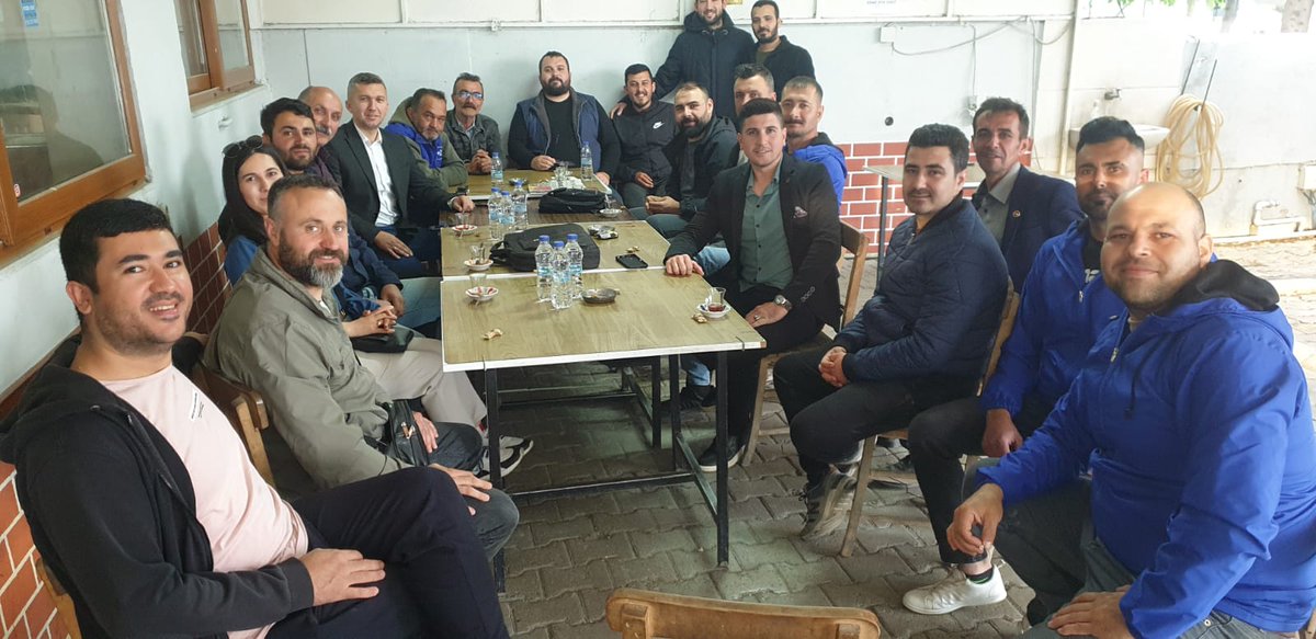 AliagaTKP's tweet photo. TKP İzmir/2. Bölge Milletvekili adayımız Atilla Işık, Yeni Şakran Gençlerbirliği Derneği'ni ziyaretiyle seçim çalışmalarına devam etti. https://t.co/0aHGtXvOxR