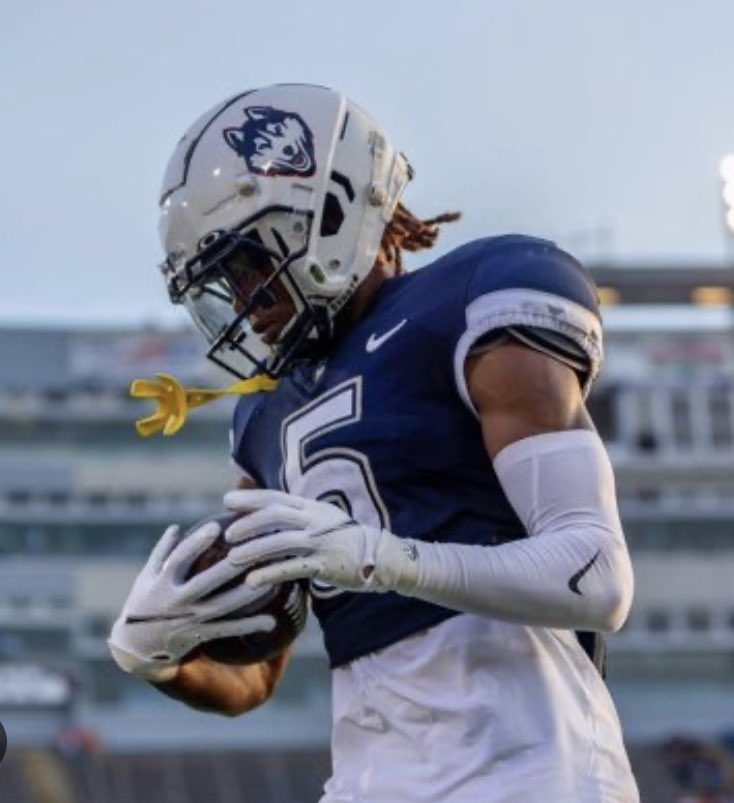 Adonyss Currie (@adonysscurrie) on Twitter photo All Glory to God, I am blessed and thankful to receive an offer from the University of Uconn!! #blessed #grateful <a href="/CoachDHilliard/">Coach Hilliard</a> @QHHSFBCoachG <a href="/recruitcoachmc/">Mike Clayton</a> <a href="/GregBiggins/">Greg Biggins</a> <a href="/adamgorney/">Adam Gorney</a> <a href="/BrandonHuffman/">Brandon Huffman</a> All Glory to God, I am blessed and thankful to receive an offer from the University of Uconn!! #blessed #grateful <a href="/CoachDHilliard/">Coach Hilliard</a> @QHHSFBCoachG <a href="/recruitcoachmc/">Mike Clayton</a> <a href="/GregBiggins/">Greg Biggins</a> <a href="/adamgorney/">Adam Gorney</a> <a href="/BrandonHuffman/">Brandon Huffman</a>