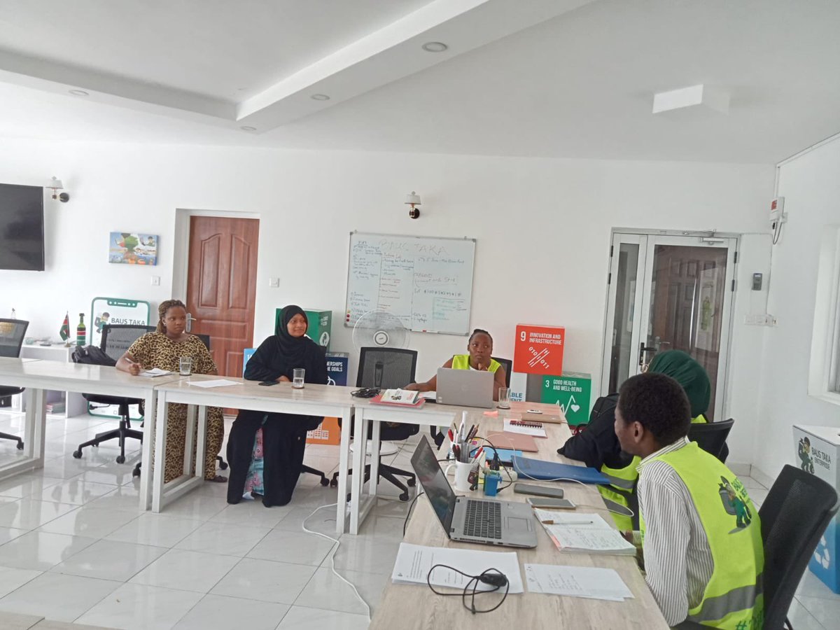 BausTaka's tweet photo. Pleased to have met the 10th Mombasa Plastic Prize finalist team  @santicente21820 earlier on today. The team plans to recycle #plasticwaste into public toilets.  Among matters discussed were #partnerships for #impact &amp; Enterprise registration process. We applauded the team 1/ https://t.co/y5WMFAMSjD