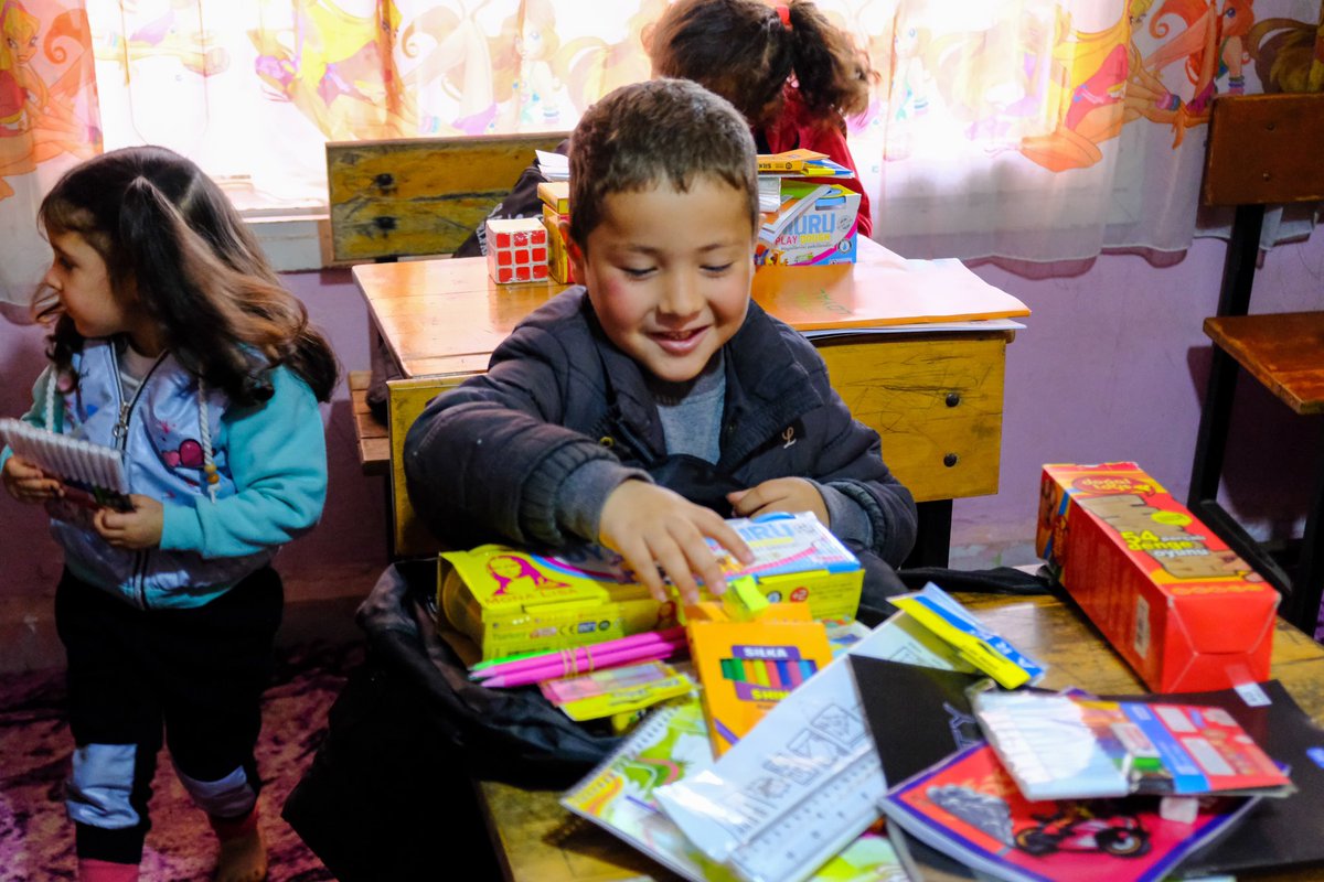 ZumraCharity's tweet photo. 📍Hatay/TR

Bring a smile to an orphaned child's face with our fun packs! 🎁🤗 Our charity is dedicated to providing joy and comfort to vulnerable children through gifts, games, and toys. Join us in making a positive impact in their lives today.

#OrphanAid #FunPacks #SpreadJoy https://t.co/Z1Lf3V37z1