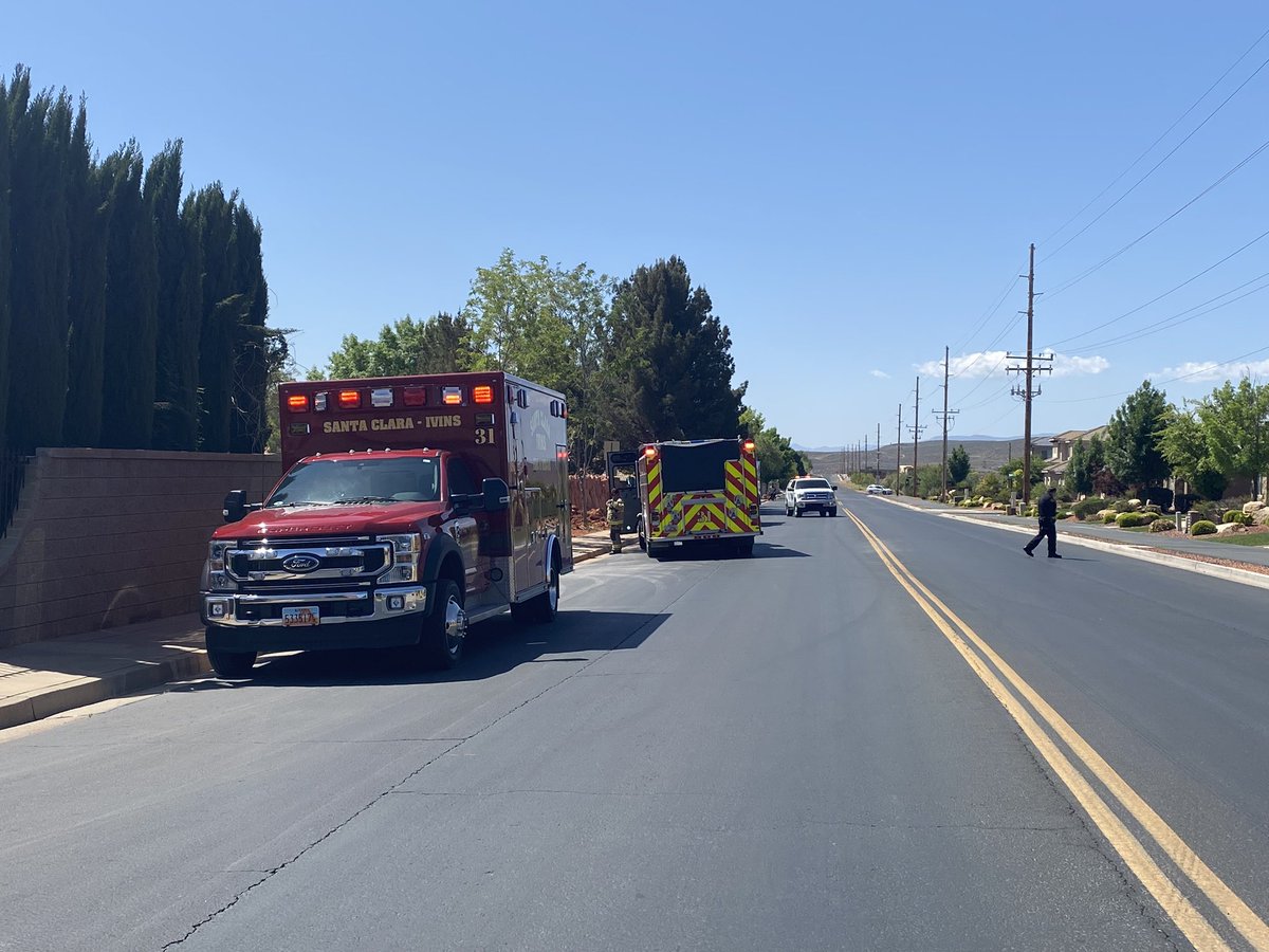 Gas Leak in the area of 600 South and 200 East, Ivins. 

Please avoid the area. Road closed from 600 South to 800 South on 200 East 

#SCIPD #SCIFD #gasleak #information