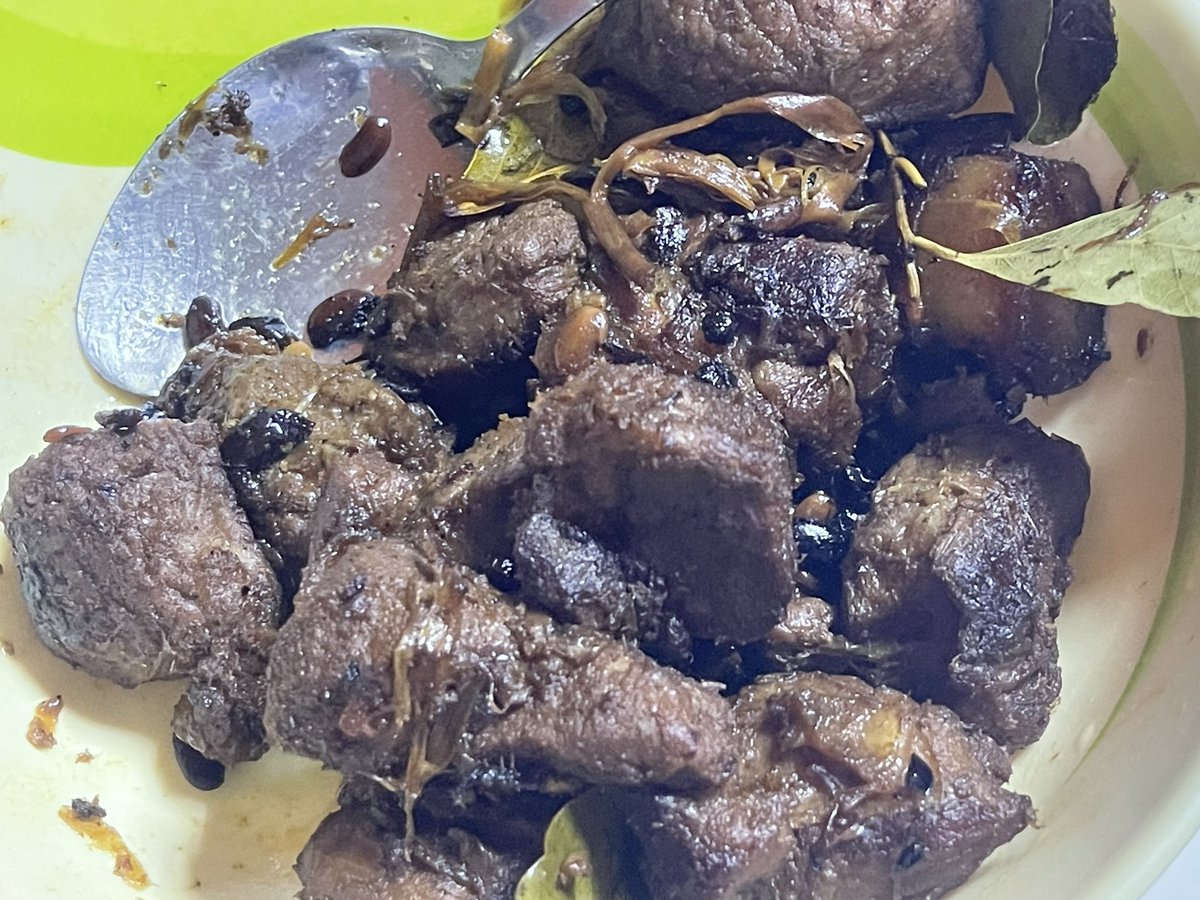 stevendere61's tweet photo. -fresh from the Philippines. Salamat karajaw sa lamian na panihapon. ๐
#financial #emiratestower #sheikzayed #ofw #collegefriends #dubai https://t.co/52CgOegoPz