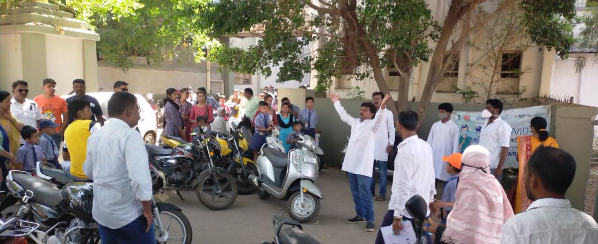 tcifindia's tweet photo. Quizzes and street plays are used  as medium to raise awareness about COVID and its preventive measures. Also  used to educate people on COVID protocols like social distancing,  wearing masks etc.# Maharashtra TCIF TEAM @USAID_MOMENTUM 
@MoHFW_INDIA @JSIhealth https://t.co/3Ot5Yl0mpC