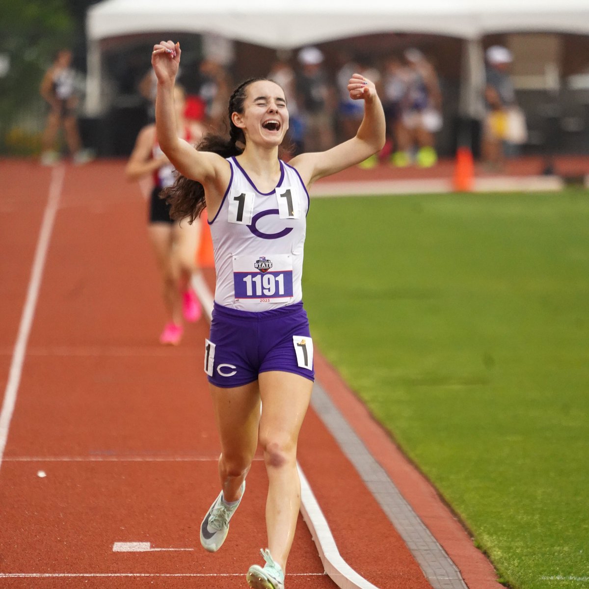 uiltexas's tweet photo. 🚨Hannah Stuart (@CanyonAthDept) shaved 11 seconds (!!) off the previous Conference 4A 3200m run record with her time of 10:30.12. The previous record was set in 2007 by Kristie Krueger (Argyle). https://t.co/SsuhFAZrpf