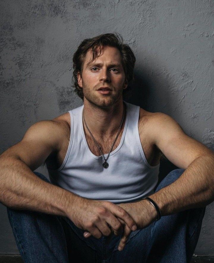 трофим волегов on Twitter: \"мужчины из-за которых у меня высокие стандарты\"