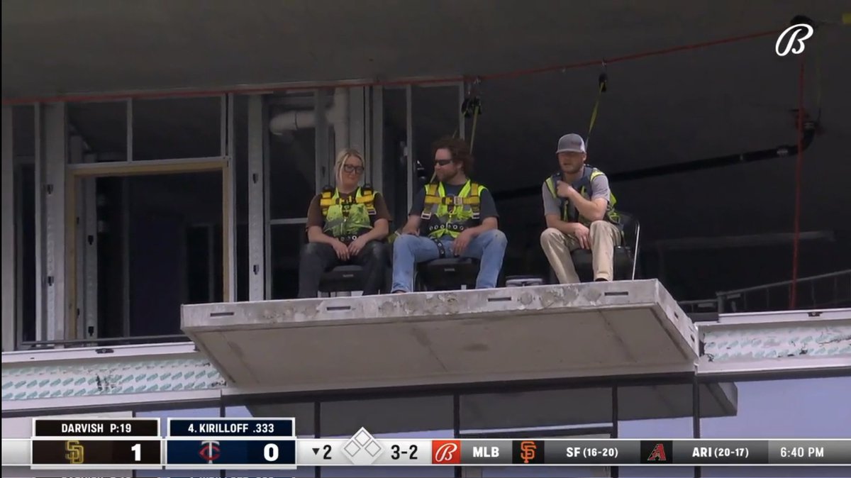 El_Juanson's tweet photo. @BallySportsSD @Padres these guys are just having the absolute time of their lives! 🤣
#SDvsMIN https://t.co/EM8umky7zr