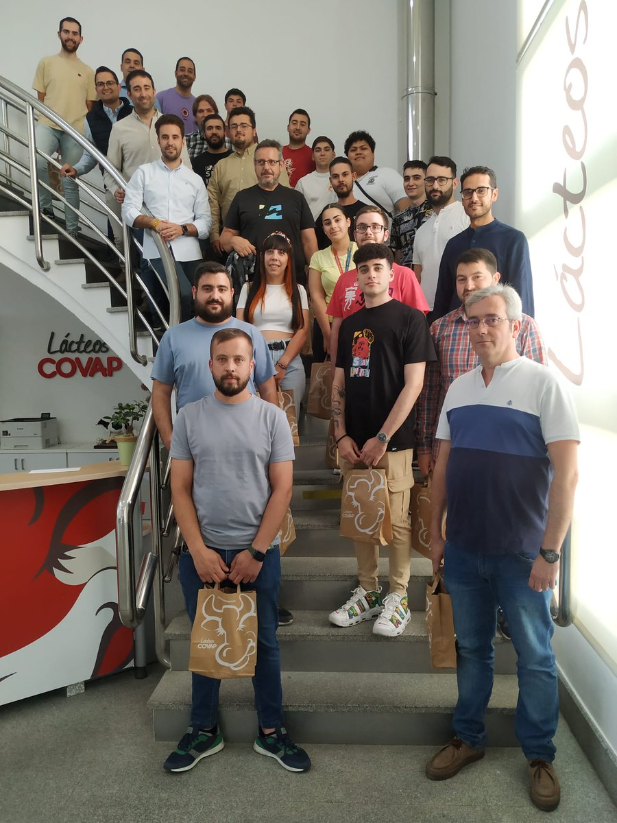ieslafuensanta's tweet photo. Alumnos de Electrónica estuvieron en On Industry y COVAP, puedes leer mas sobre estas actividades en la web del centro 😉
https://t.co/rsXpN8SIco https://t.co/6d6F5pRn6r