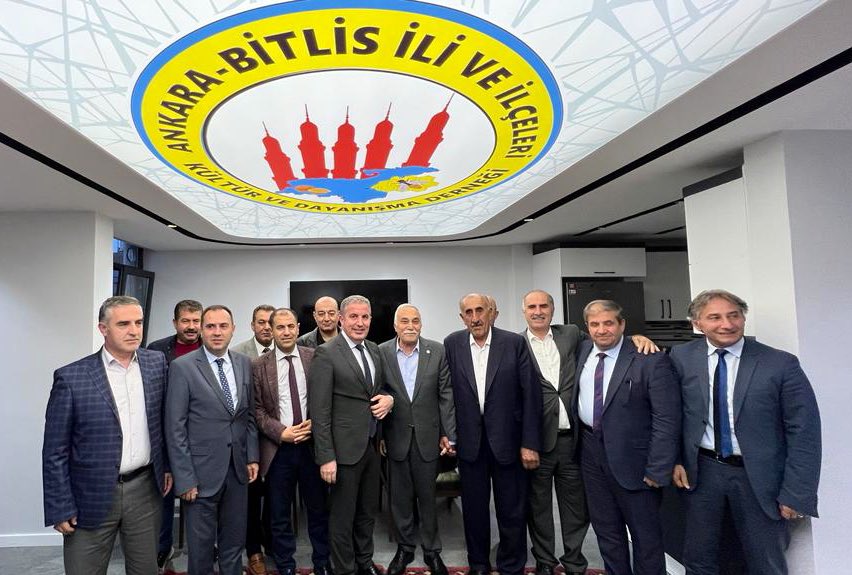 aefakibaba's tweet photo. 📍Ankara Bitlis İli Ve İlçeleri Kültür ve Dayanışma Derneği

Hemşehri derneklerimize ve şehri için çalışan kardeşlerimize saygımız sonsuz. Onların çalaşmalarına yardımcı olmaya, dertlerini dinlemeye devam ediyoruz.#BirlikteKazanacağız 
@meral_aksener 
@KoyluogluFaruk 
@iyiparti @iyipartiankara